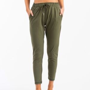 Zyia Olive Everywhere Pants